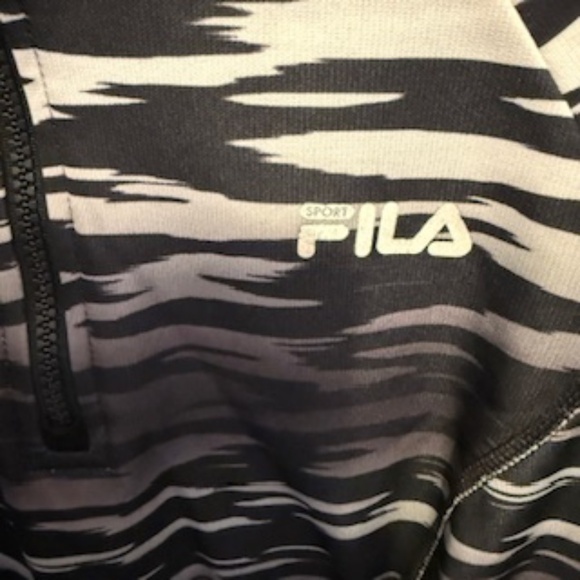 Fila  pullover shirts (2 pc) - Picture 8 of 9